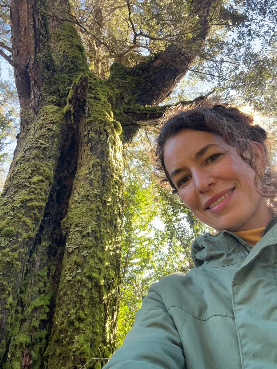 Nicole en el bosque