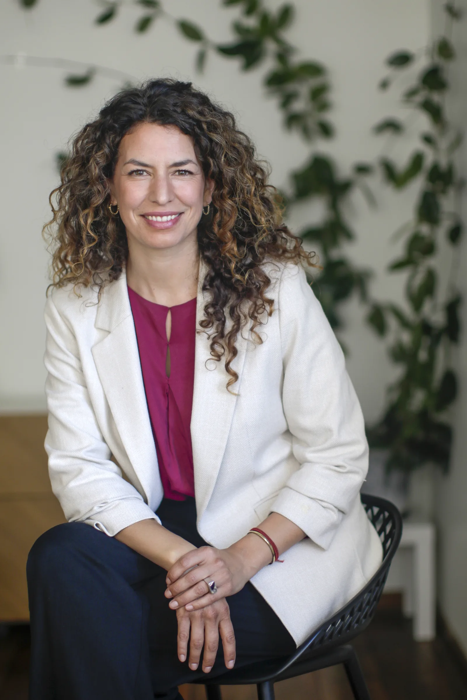 Nicole Farga en su espacio de trabajo